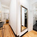 Luxury 4br Steps From Praca Do Comercio * Lisboa
