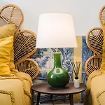 Luxury 4br Steps From Praca Do Comercio شقة *