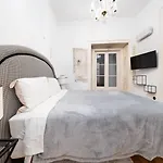 Διαμέρισμα Luxury 4br Steps From Praca Do Comercio *
