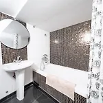 Διαμέρισμα Luxury 4br Steps From Praca Do Comercio *