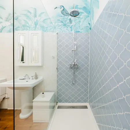 Luxury 4br Steps From Praca Do Comercio Apartamento