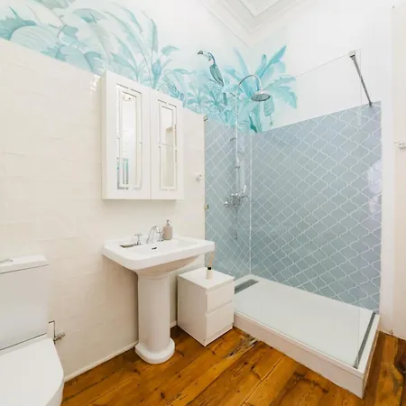 Luxury 4br Steps From Praca Do Comercio Apartamento *