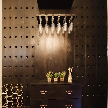 Luxury 4br Steps From Praca Do Comercio Lissabon