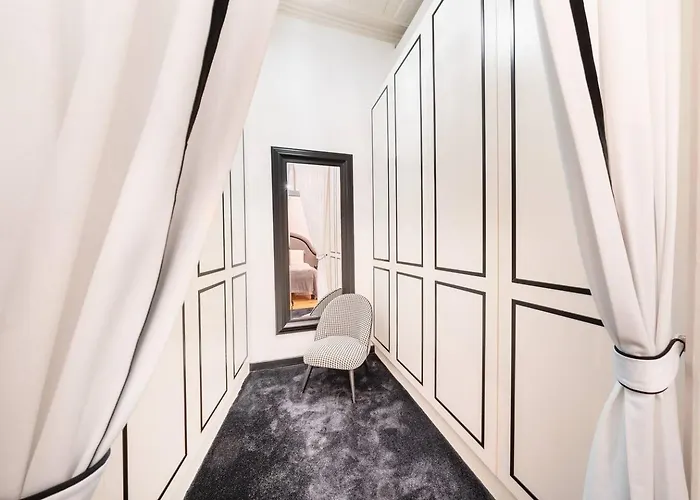 Luxury 4br Steps From Praca Do Comercio