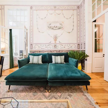 아파트 Luxury 4br Steps From Praca Do Comercio