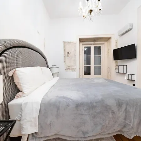 דירה Luxury 4Br Steps From Praa Do Comrcio *